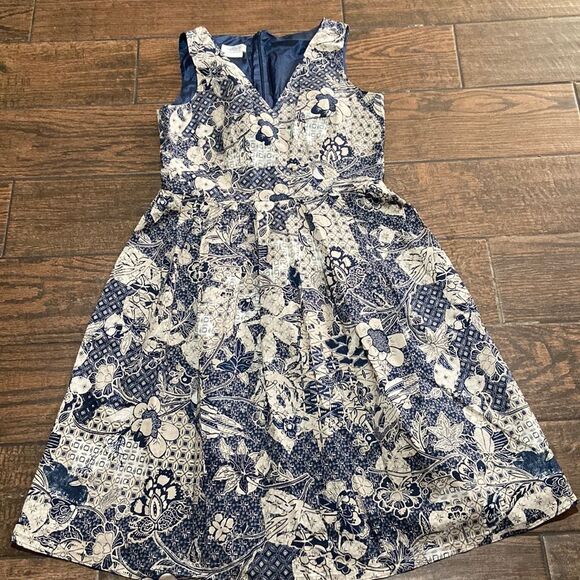 VABHEUSEN FLORAL BLUE & CREAM WOMAN DRESS SIZE 8 - Picture 1 of 14